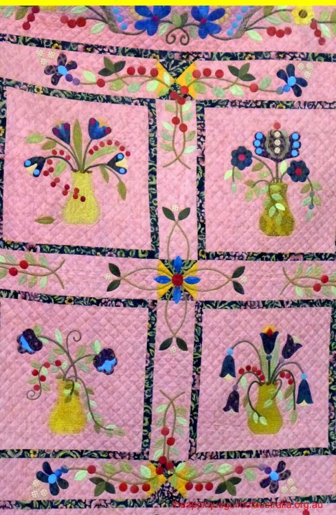 image of applique quilt